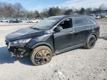  Salvage Kia Sorento