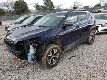  Salvage Jeep Cherokee