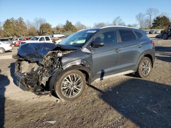  Salvage Hyundai TUCSON