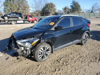  Salvage Nissan Kicks