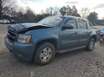  Salvage Chevrolet Avalanche