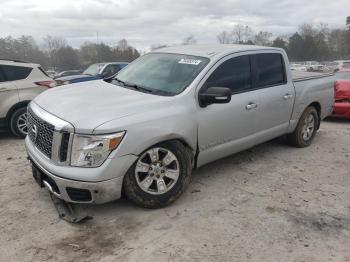  Salvage Nissan Titan