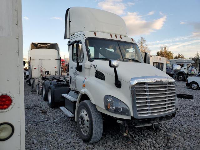  Salvage Freightliner Cascadia 1