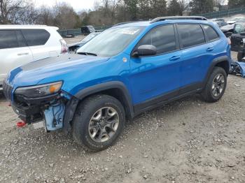  Salvage Jeep Cherokee