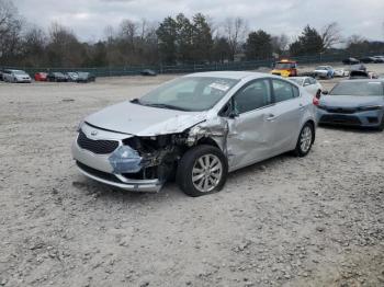  Salvage Kia Forte