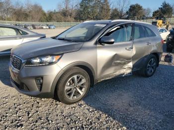  Salvage Kia Sorento