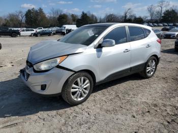  Salvage Hyundai TUCSON