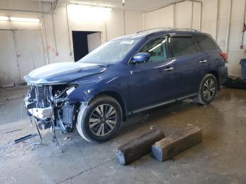  Salvage Nissan Pathfinder