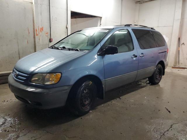  Salvage Toyota Sienna