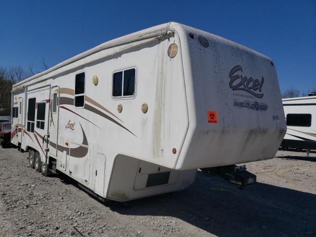  Salvage Peterbilt Excel