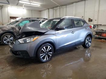  Salvage Nissan Kicks