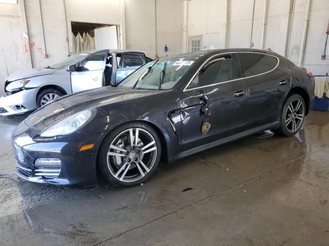  Salvage Porsche Panamera