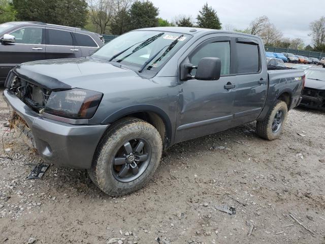  Salvage Nissan Titan