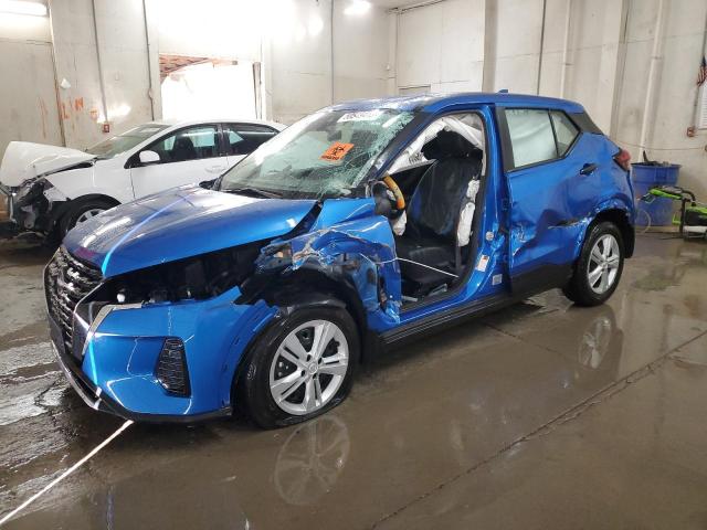  Salvage Nissan Kicks