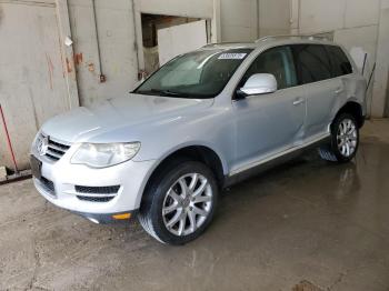  Salvage Volkswagen Touareg
