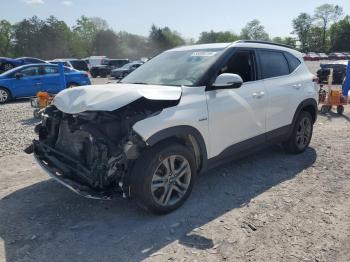  Salvage Kia Seltos