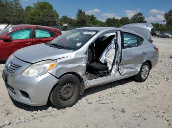  Salvage Nissan Versa