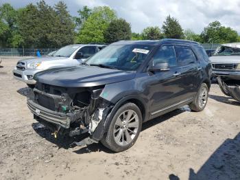  Salvage Ford Explorer