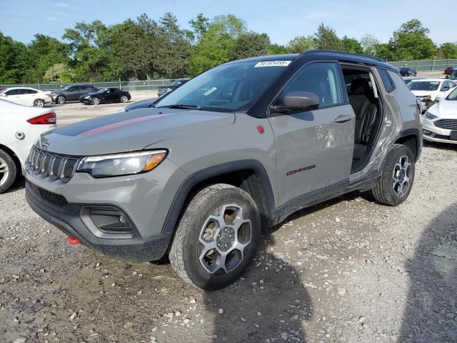  Salvage Jeep Compass