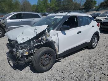 Salvage Nissan Kicks