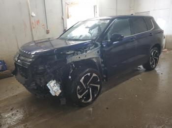  Salvage Mitsubishi Outlander