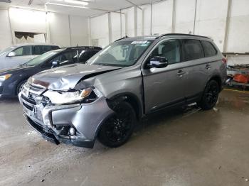  Salvage Mitsubishi Outlander
