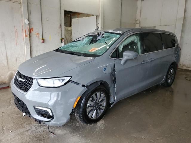  Salvage Chrysler Pacifica