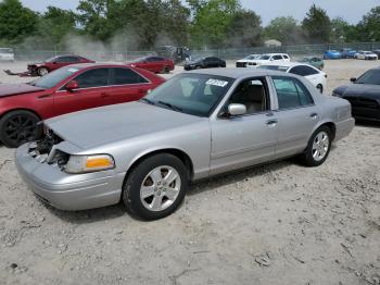  Salvage Ford Crown Vic