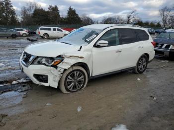  Salvage Nissan Pathfinder