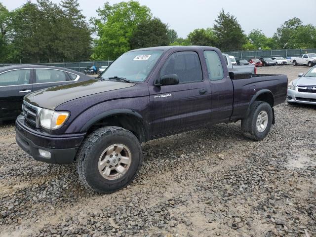  Salvage Toyota Tacoma