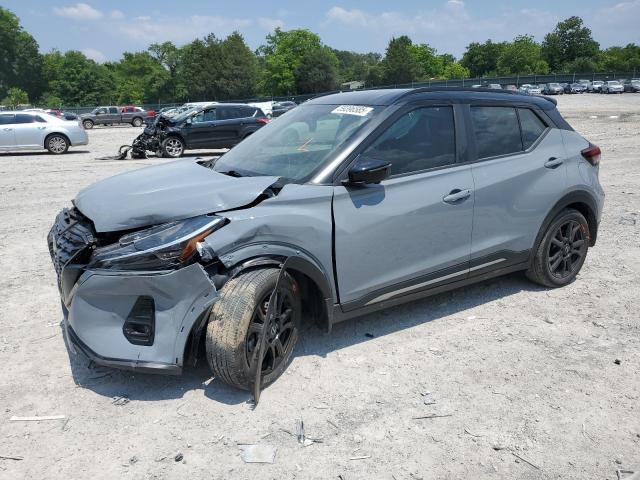  Salvage Nissan Kicks