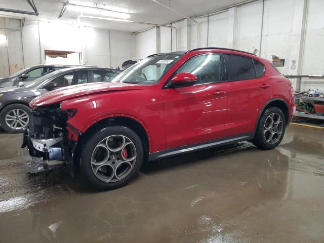  Salvage Alfa Romeo Stelvio