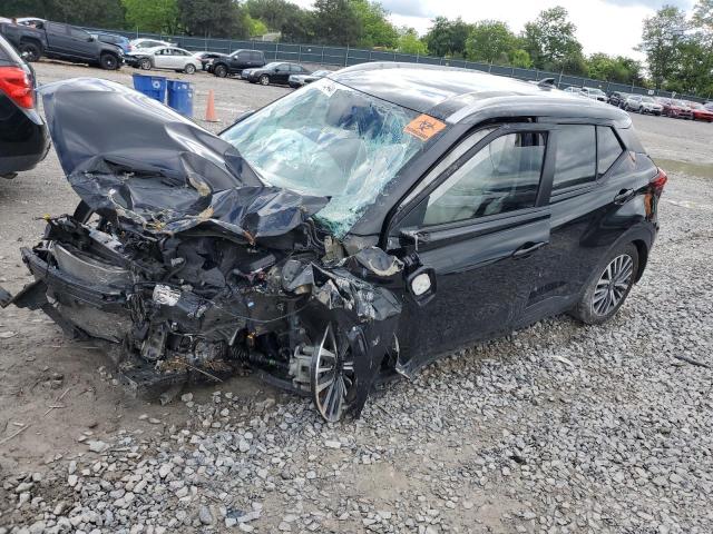  Salvage Nissan Kicks