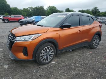  Salvage Nissan Kicks
