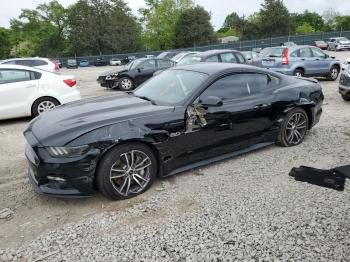 Salvage Ford Mustang