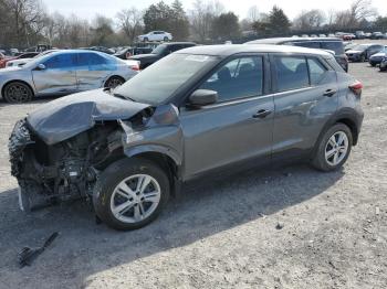  Salvage Nissan Kicks