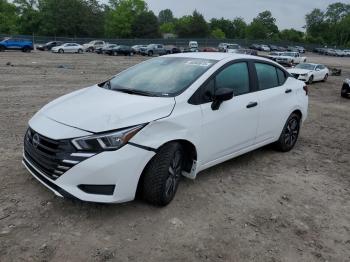  Salvage Nissan Versa