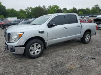  Salvage Nissan Titan