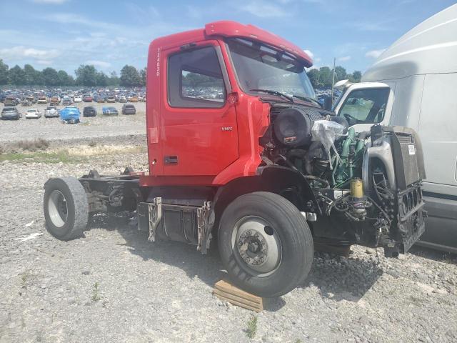  Salvage Volvo Vnr
