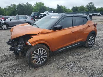  Salvage Nissan Kicks