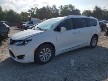  Salvage Chrysler Pacifica