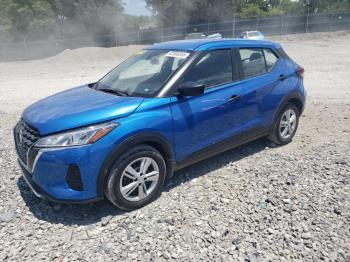  Salvage Nissan Kicks