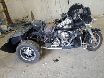  Salvage Harley-Davidson Fl