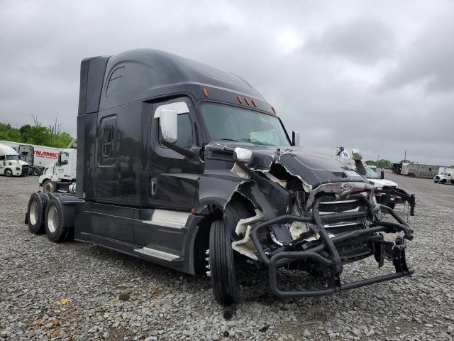  Salvage Freightliner Cascadia 1
