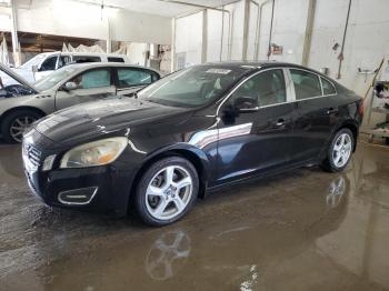  Salvage Volvo S60