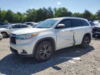 Salvage Toyota Highlander