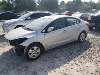  Salvage Kia Forte