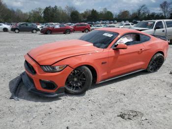  Salvage Ford Mustang