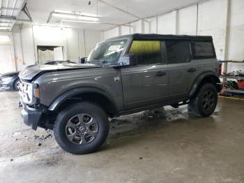  Salvage Ford Bronco