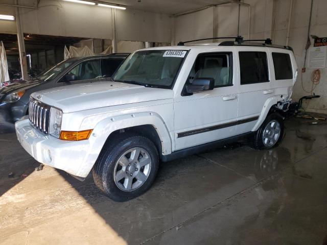  Salvage Jeep Commander